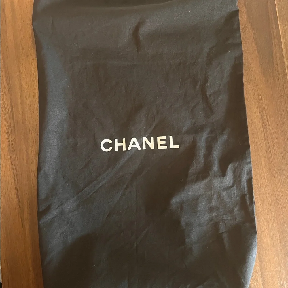Chanel Navy Blue Caviar Boy Flap Shoulder Bag - Picture 12 of 14
